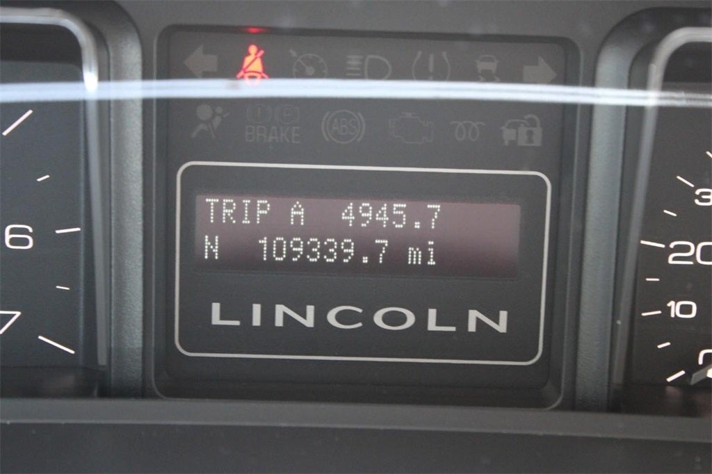 2011 Lincoln Navigator Base